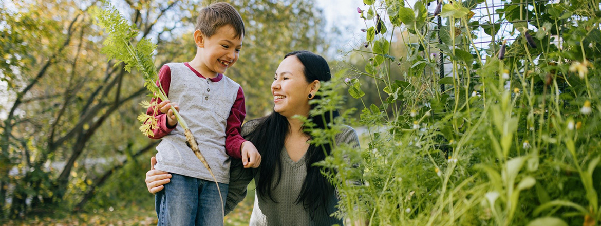 Climate adaptation and Indigenous food safety in Canada: Current approaches and the role of environmental public health 