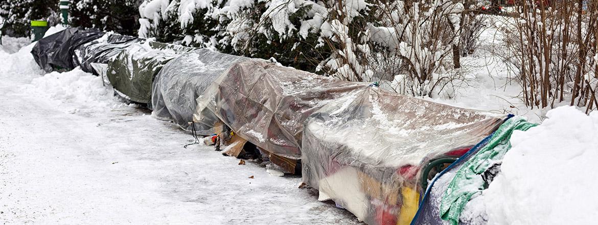 Mobilizing extreme cold response plans for people experiencing homelessness